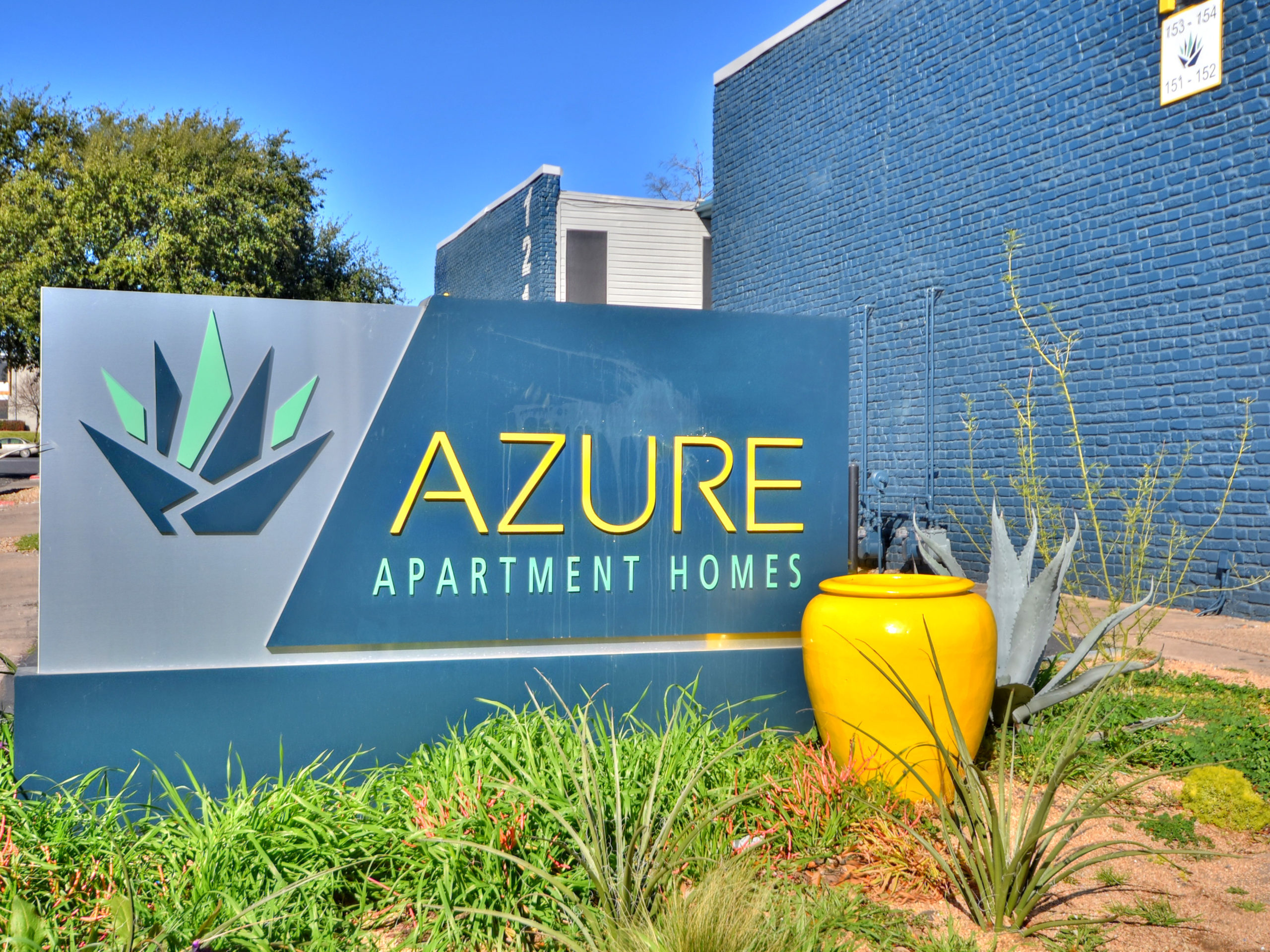 Azure-Apartments-and-Townhomes-Sign-1-scaled