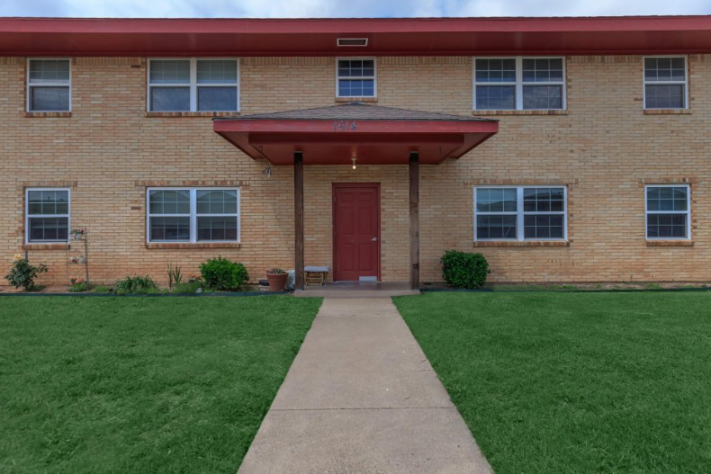 Lincoln Heights, 96 – Unit C-Class property in Wichita Falls, TX (2)